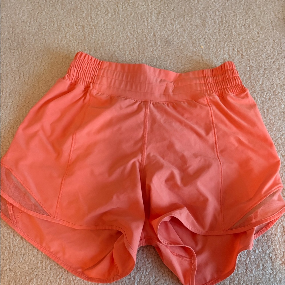Lululemon hottie hots sunset shorts Size 4
